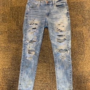 American Eagle Outfitter Ripped Skinny Jeans